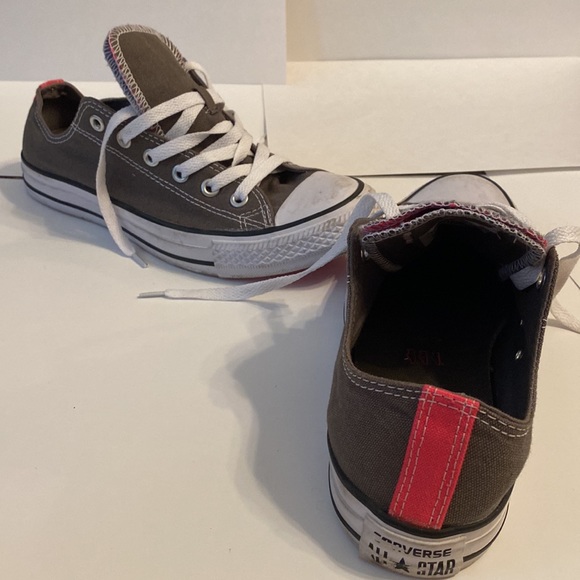 Gray and Pink Converse! - Picture 2 of 5